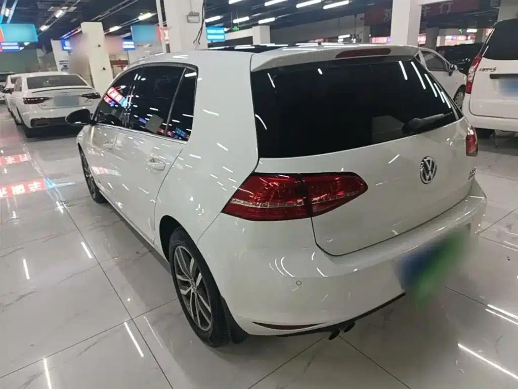 2016 Golf 230TSI Automatic Luxury — миниатюра 5