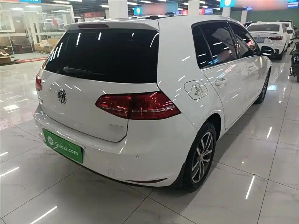 2016 Golf 230TSI Automatic Luxury — миниатюра 7