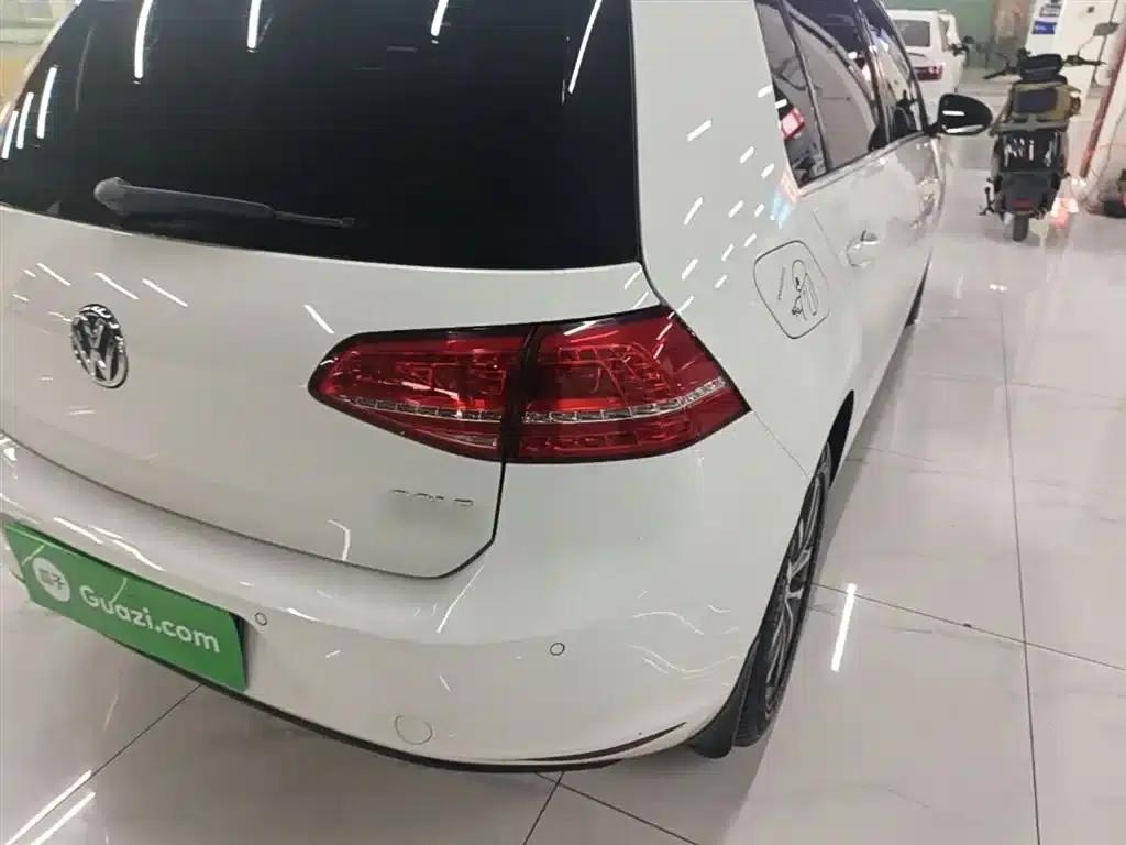 2016 Golf 230TSI Automatic Luxury — миниатюра 8