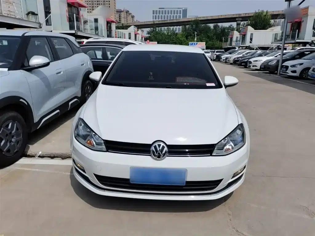 2014 Golf 1.6L Automatic Fashion Edition — миниатюра 3