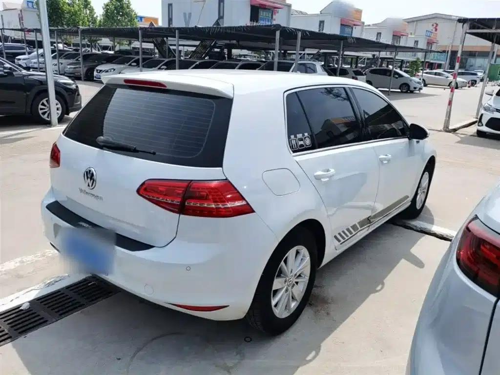 2014 Golf 1.6L Automatic Fashion Edition — миниатюра 7