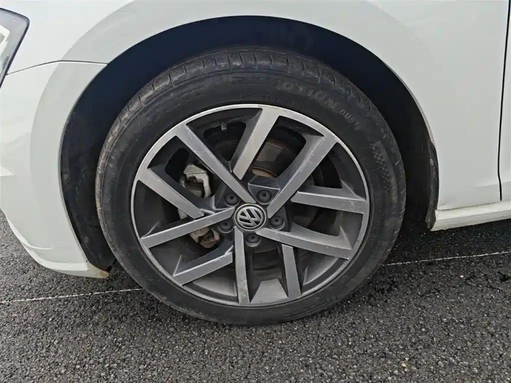 2020 Golf 280TSI DSG Luxury — миниатюра 23