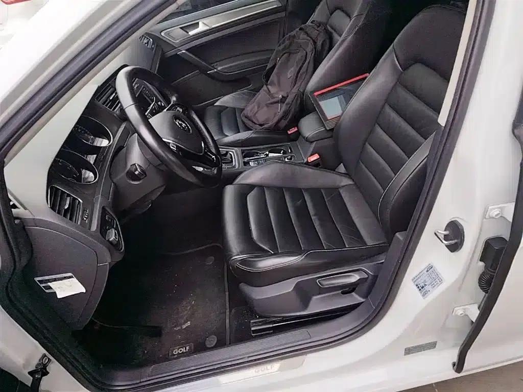 2015 Golf 1.4TSI Automatic Luxury — миниатюра 14
