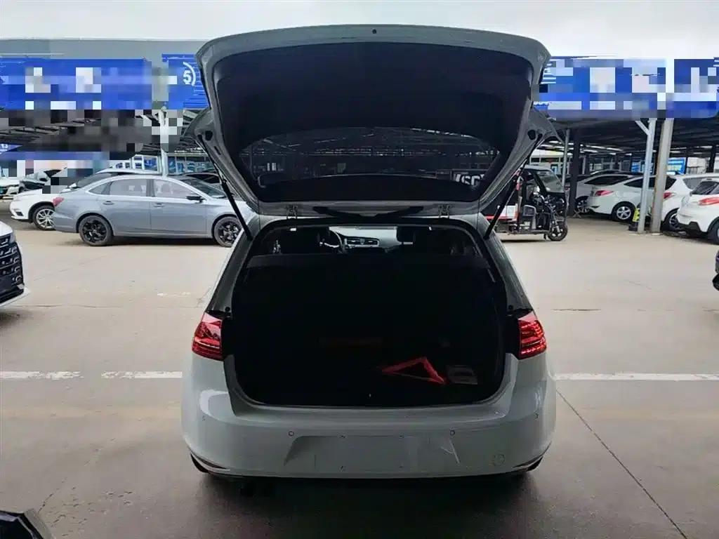 2015 Golf 1.4TSI Automatic Luxury — миниатюра 18