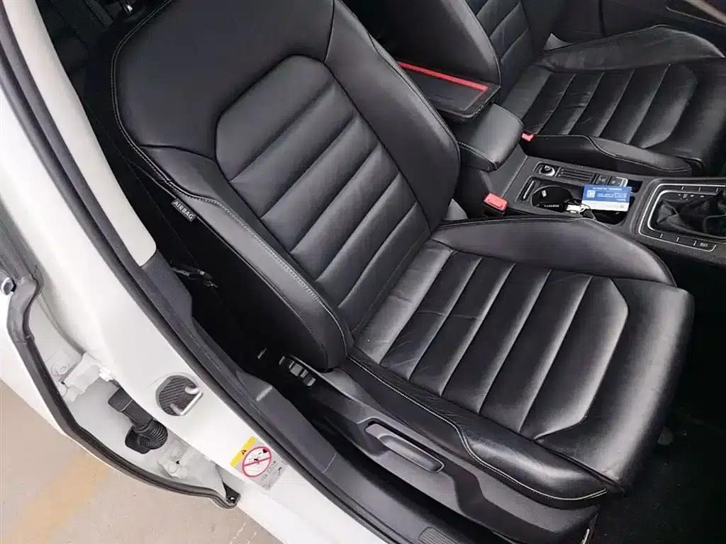 2015 Golf 1.4TSI Automatic Luxury — миниатюра 23