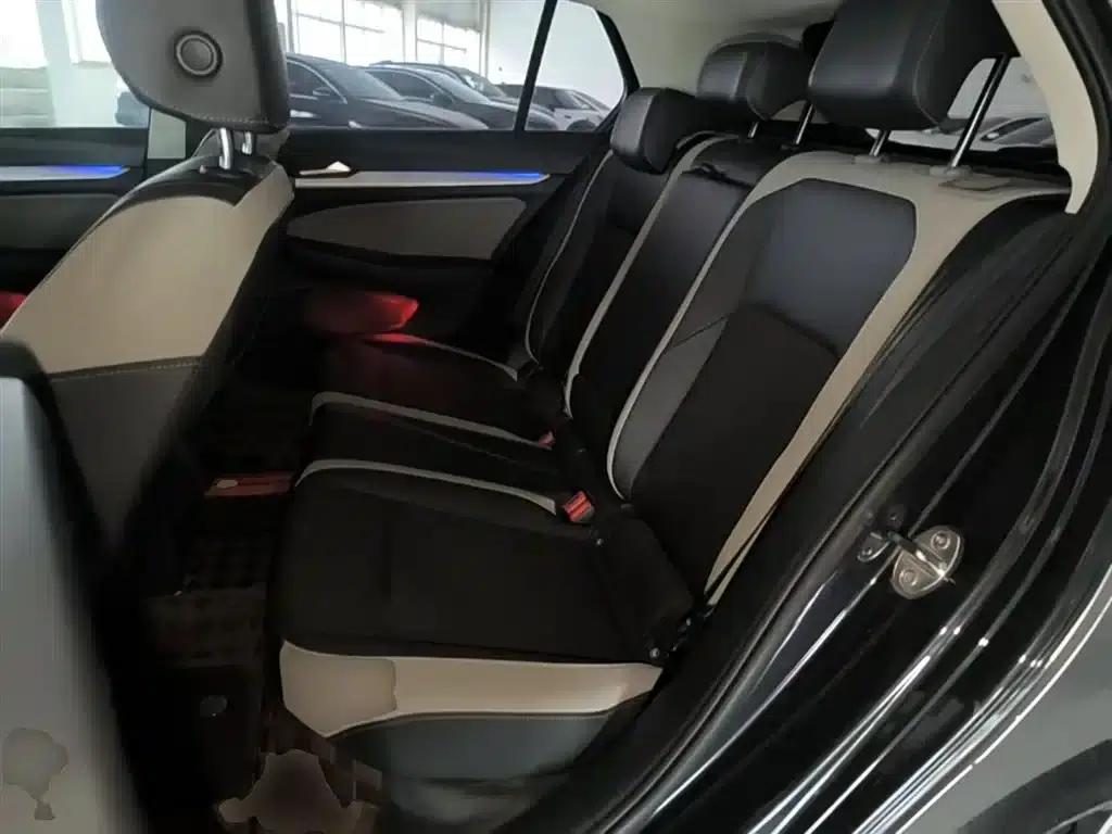 2021 Golf 280TSI DSG 30th Anniversary Edition — миниатюра 17