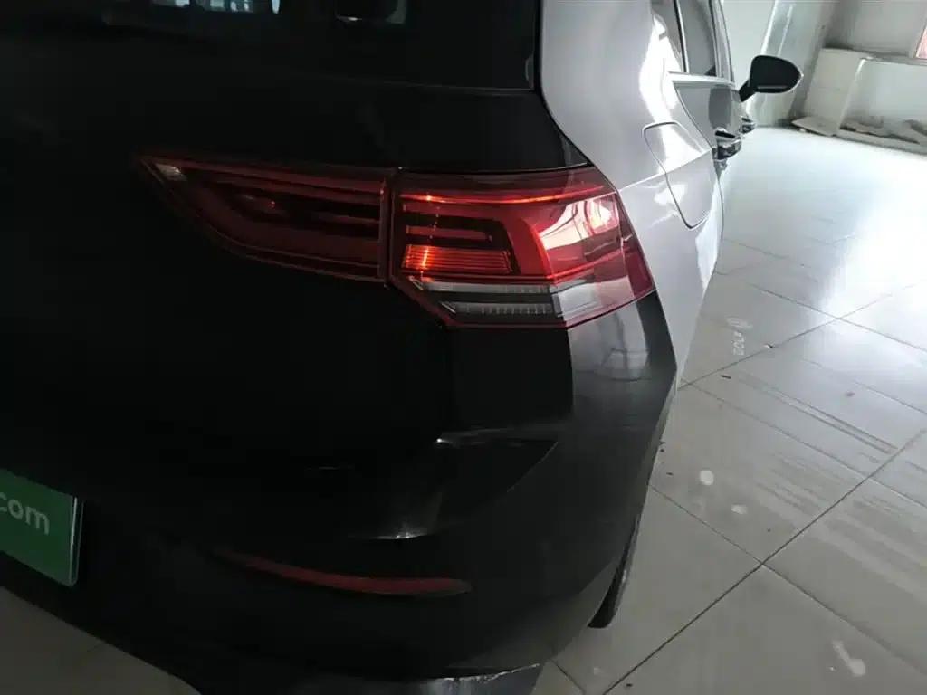 2021 Golf 280TSI DSG 30th Anniversary Edition — миниатюра 8