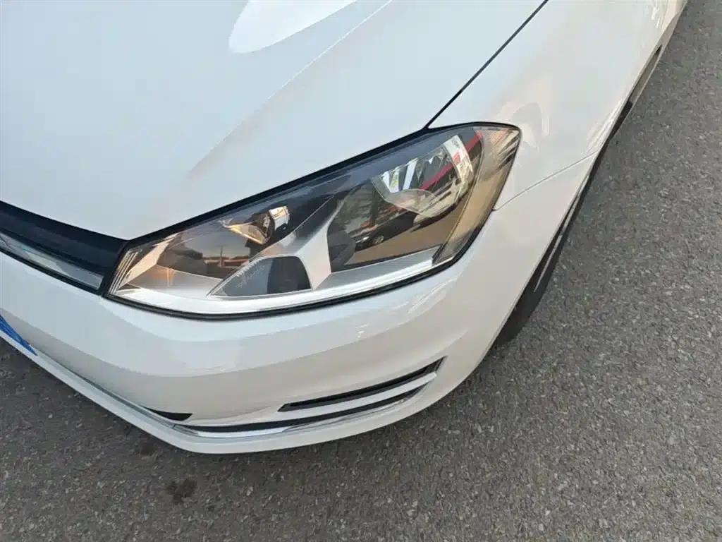2016 Golf 1.6L Automatic Fashion Edition — миниатюра 18