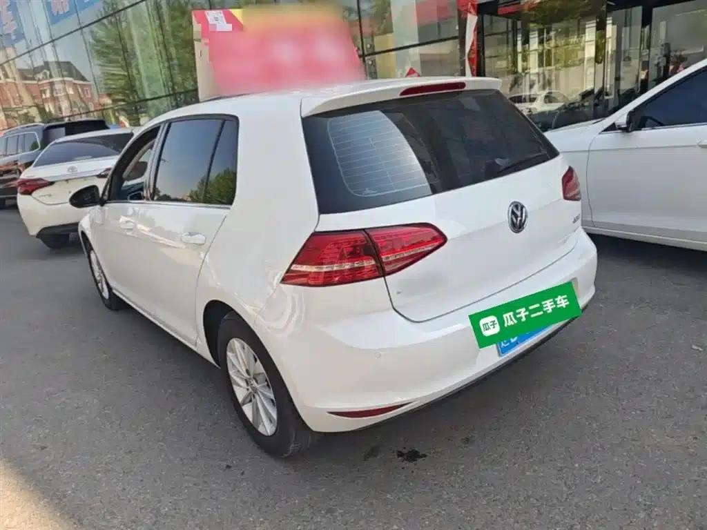 2016 Golf 1.6L Automatic Fashion Edition — миниатюра 23