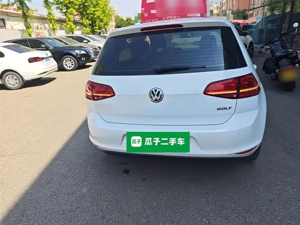 2016 Golf 1.6L Automatic Fashion Edition — миниатюра 4