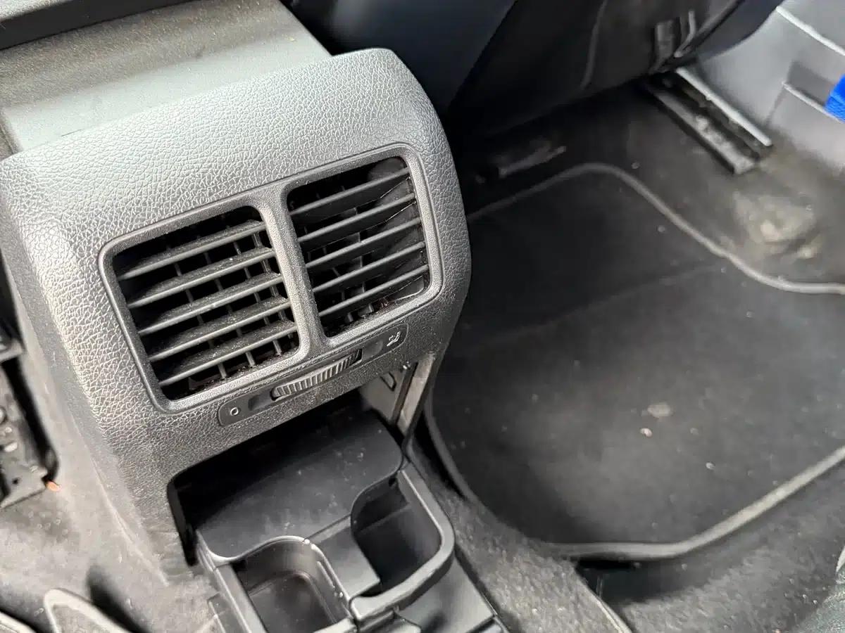 2011 Golf 2.0TSI R (Imported) — миниатюра 22