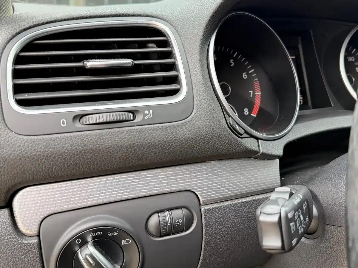 2011 Golf 2.0TSI R (Imported) — миниатюра 24