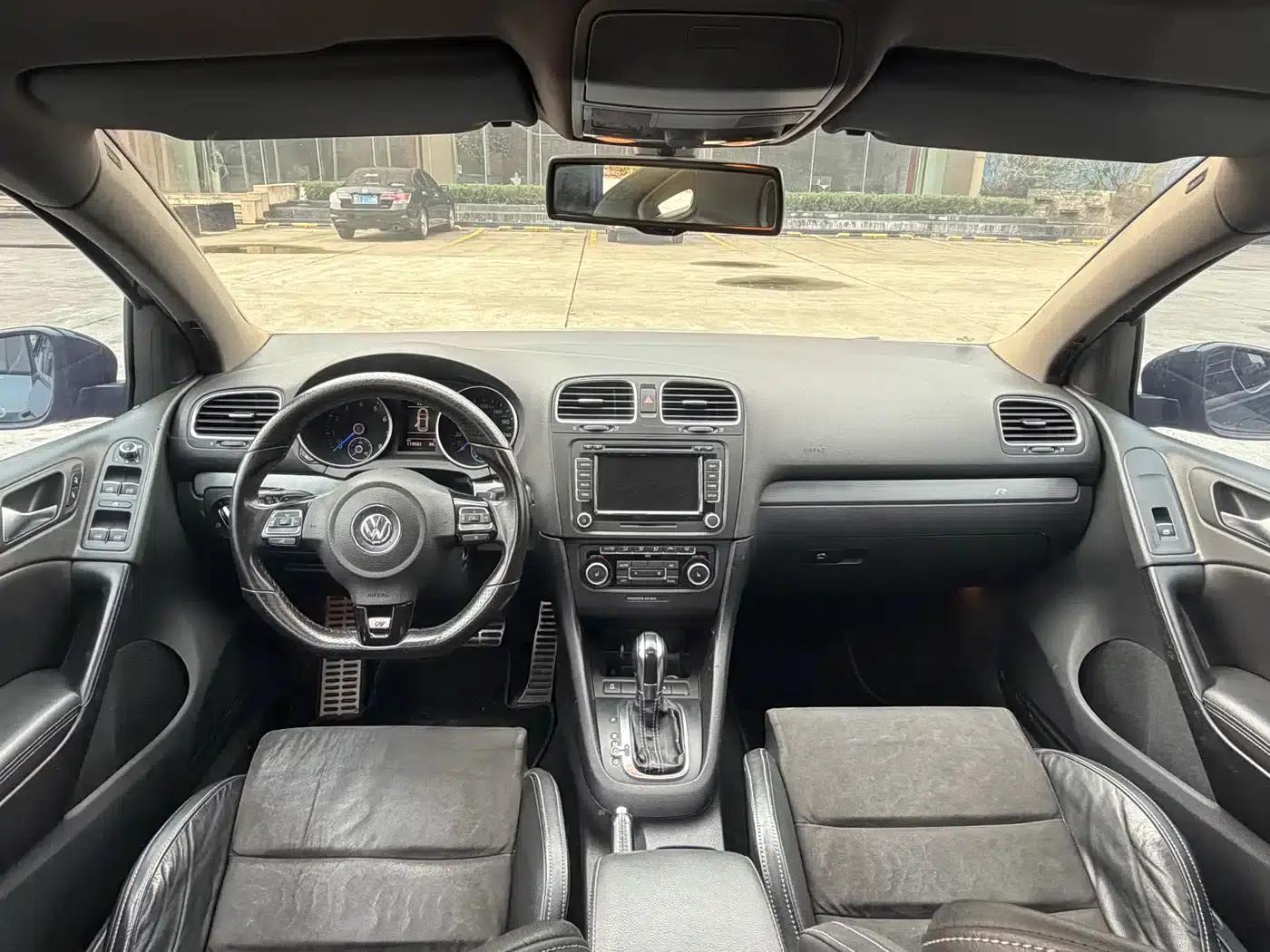 2011 Golf 2.0TSI R (Imported) — миниатюра 5