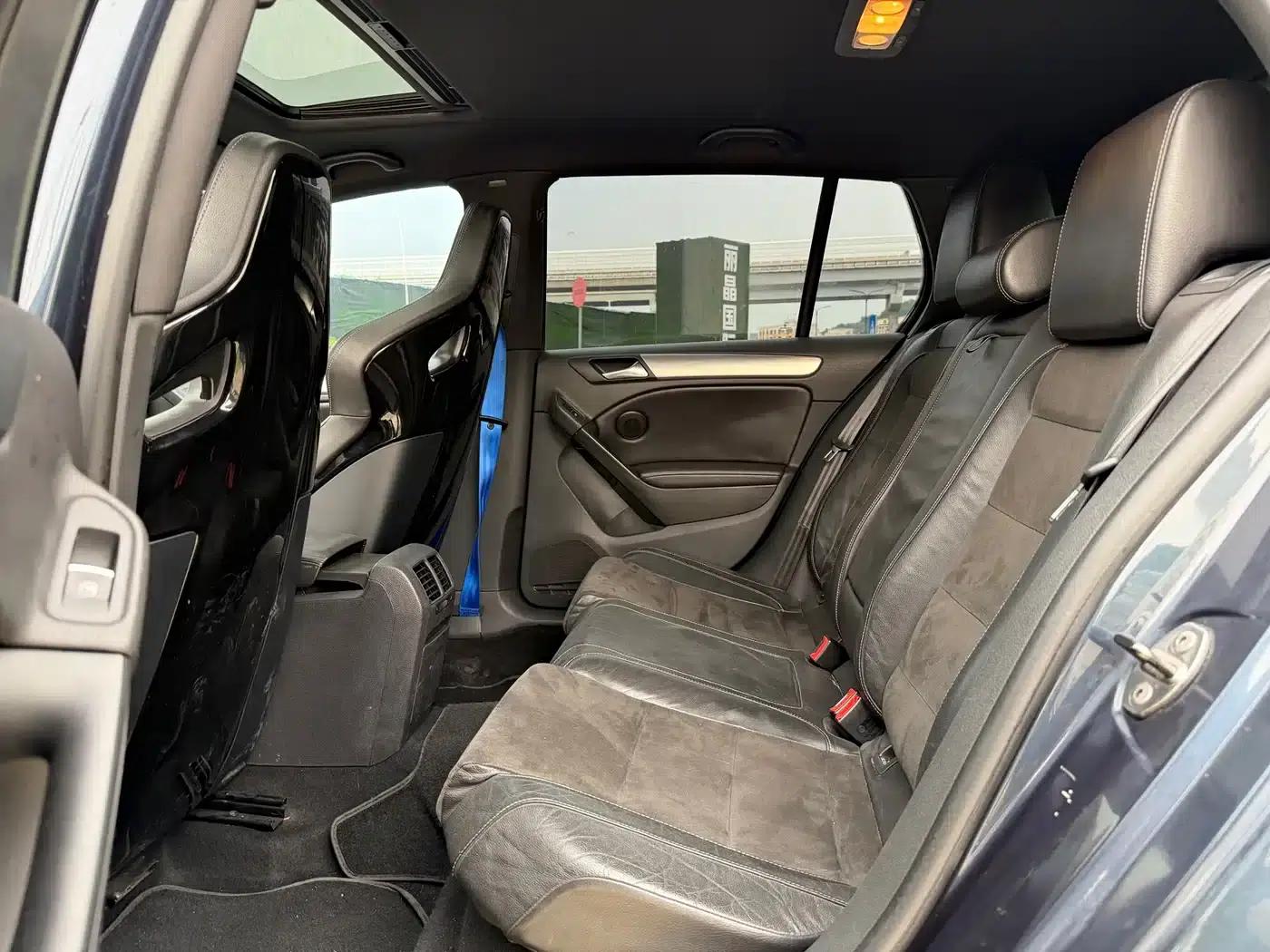 2011 Golf 2.0TSI R (Imported) — миниатюра 6