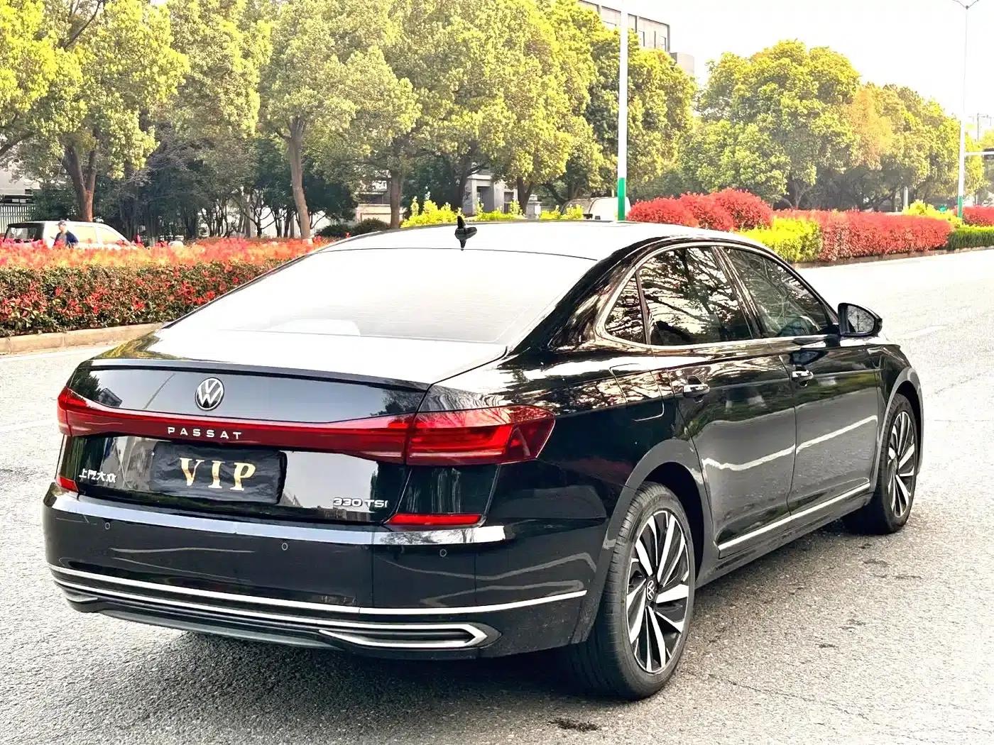 2022 Volkswagen Passat 330TSI Starry Sky Elite Edition — миниатюра 6