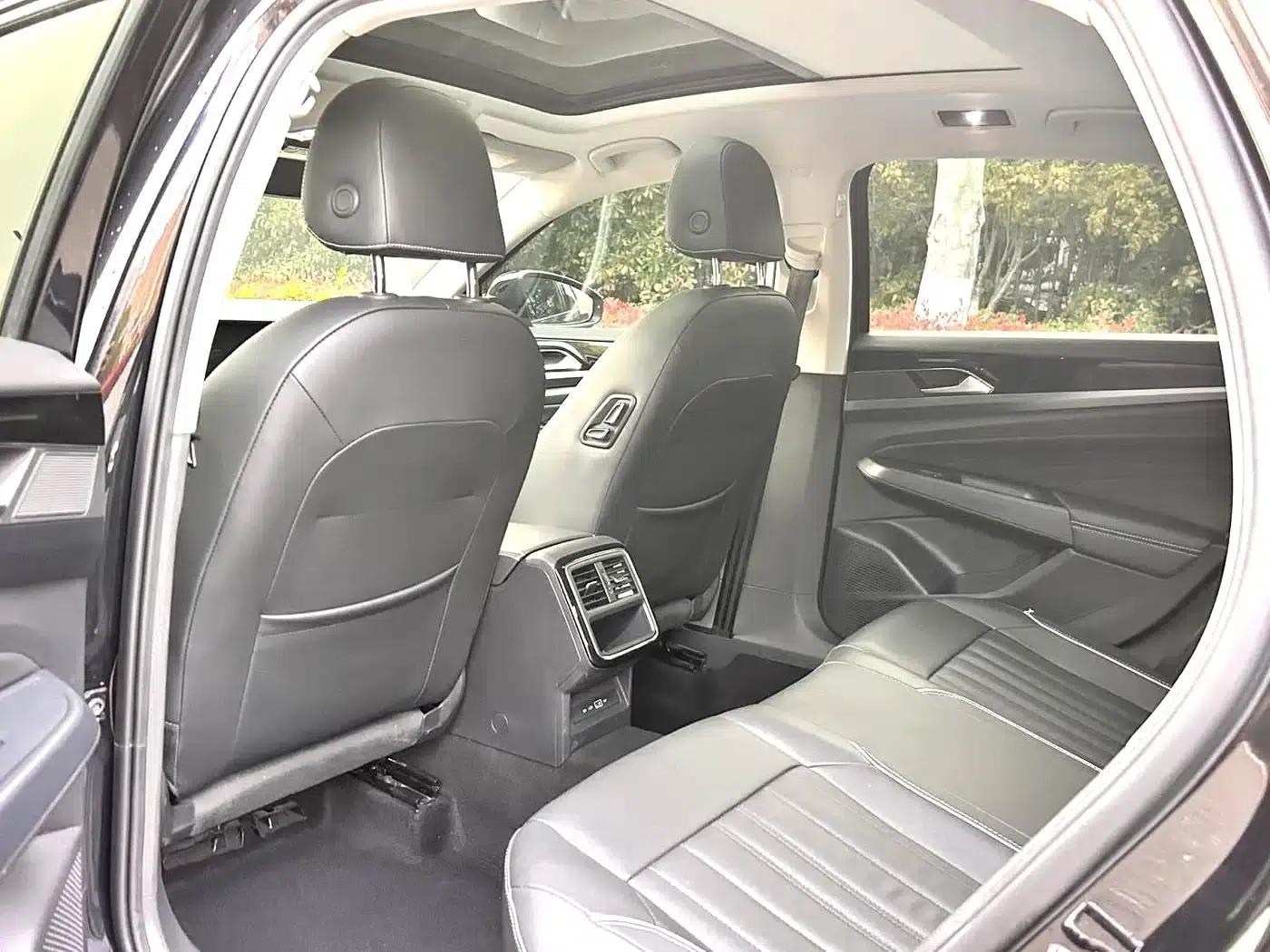 2022 Volkswagen Passat 330TSI Starry Sky Elite Edition — миниатюра 8