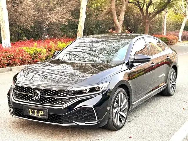 2022 Volkswagen Passat 330TSI Starry Sky Elite Edition