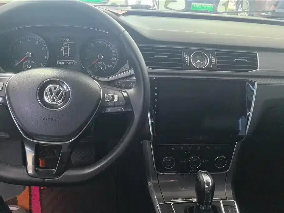2016 Passat 330TSI DSG Royal Edition — миниатюра 12