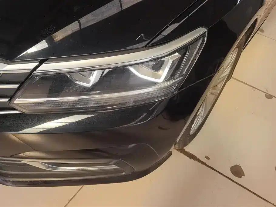 2016 Passat 330TSI DSG Royal Edition — миниатюра 5