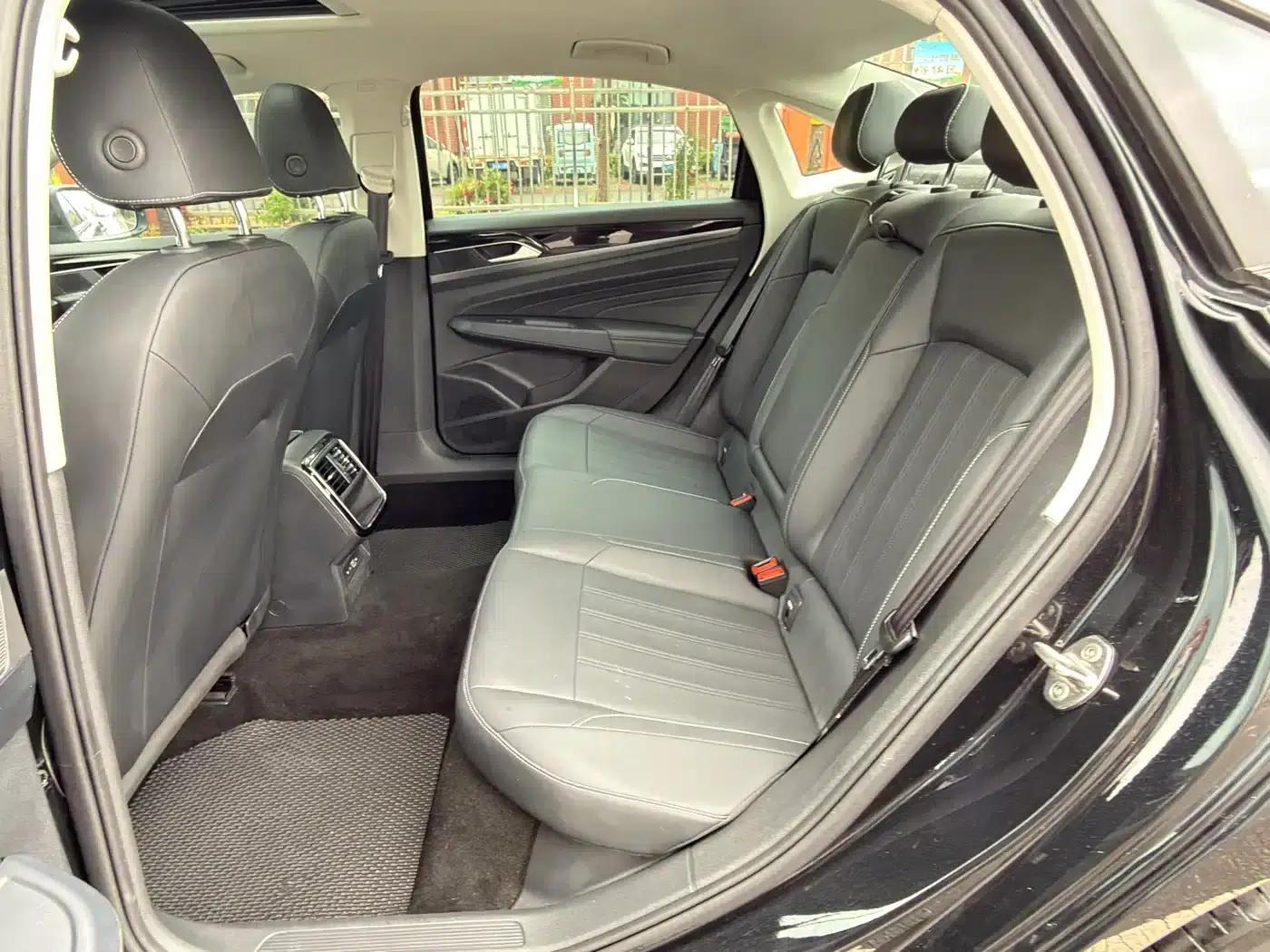 2025 Passat Outstanding Edition 280TSI Business Version — миниатюра 13