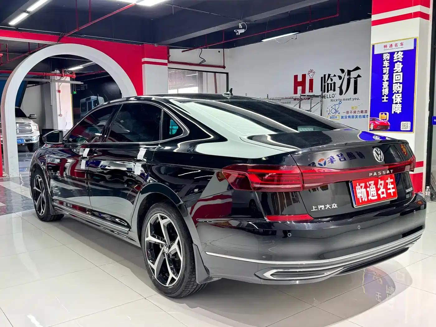 2023 Volkswagen Passat 330TSI Starry Sky Elite Edition — миниатюра 8