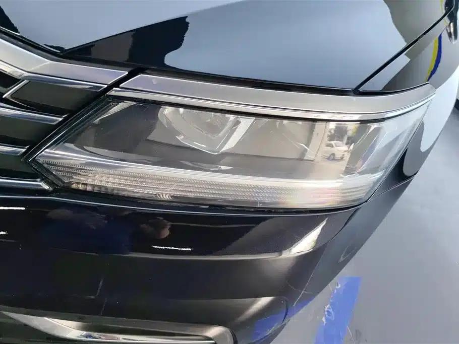 2016 Passat 330TSI DSG Premium Edition — миниатюра 5
