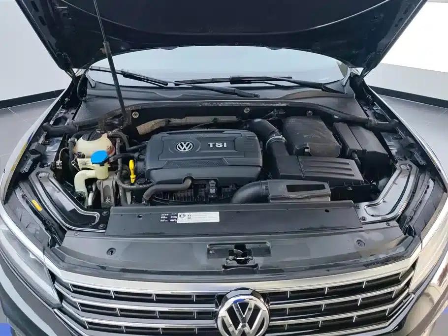 2016 Passat 330TSI DSG Premium Edition — миниатюра 10