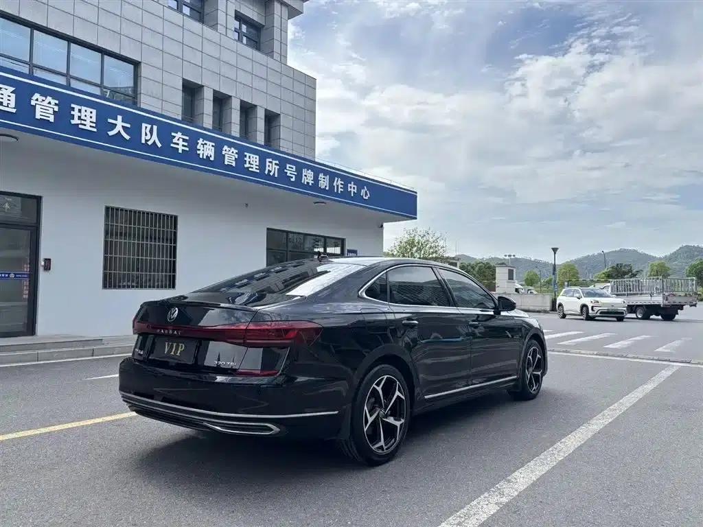 2023 Passat Facelift 330TSI Starry Sky Elite Edition — миниатюра 9