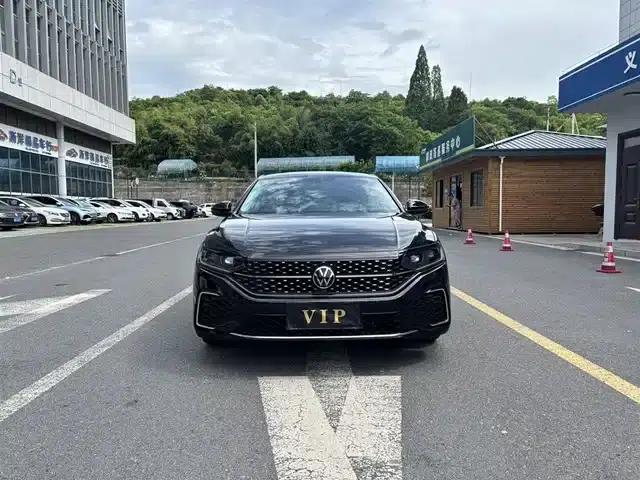2023 Passat Facelift 330TSI Starry Sky Elite Edition