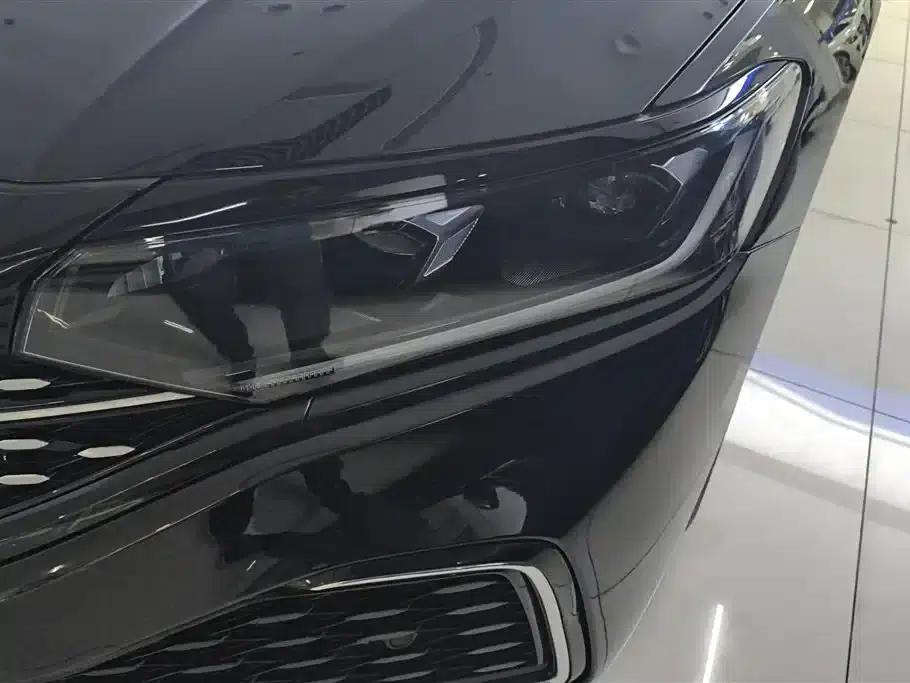 2023 Volkswagen Passat 330TSI Starry Sky Elite Edition — миниатюра 5