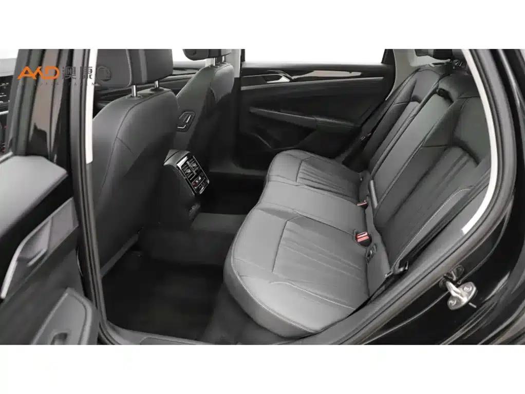 Passat/2.0T/2025/Outstanding 380TSI Dragon Edition — миниатюра 7