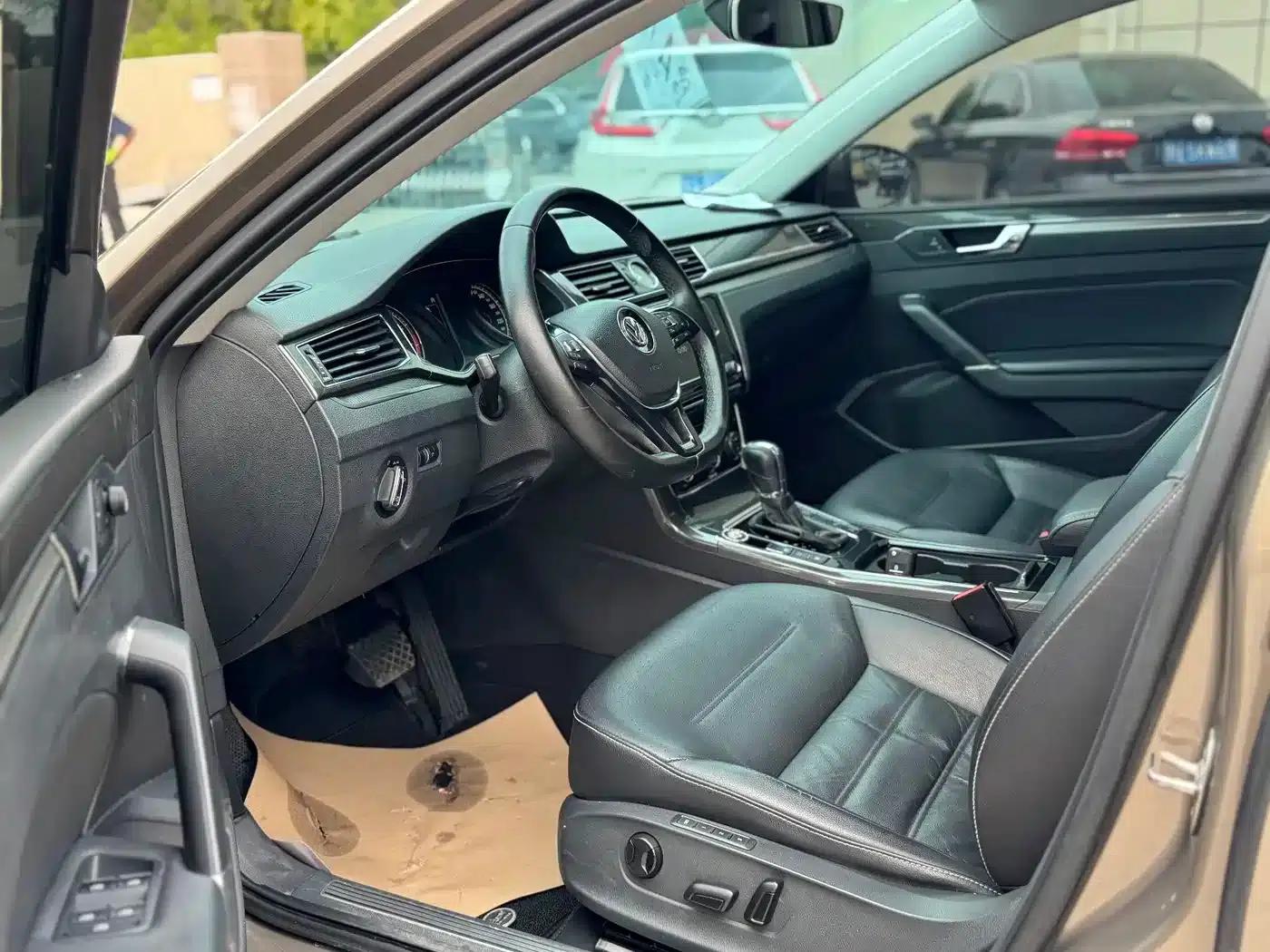 2016 Passat 330TSI DSG Royal Edition — миниатюра 7