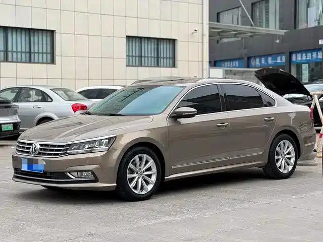 2016 Passat 330TSI DSG Royal Edition