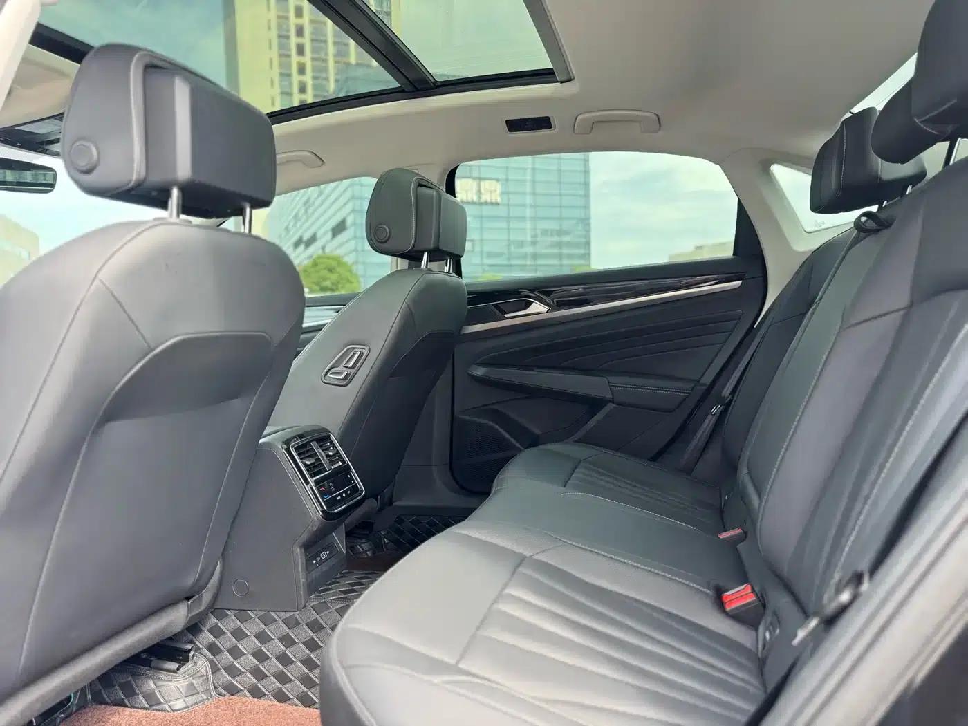 2024 Passat 380TSI Starry Sky Dragon Edition — миниатюра 6