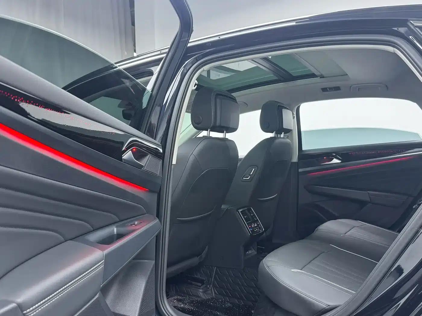 2024 Passat 330TSI Starry Sky Elite Edition — миниатюра 9