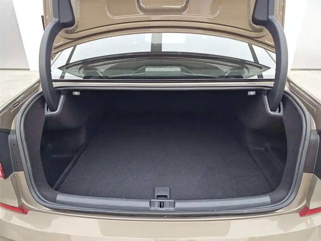2017 Passat 330TSI DSG Premium Edition — миниатюра 17