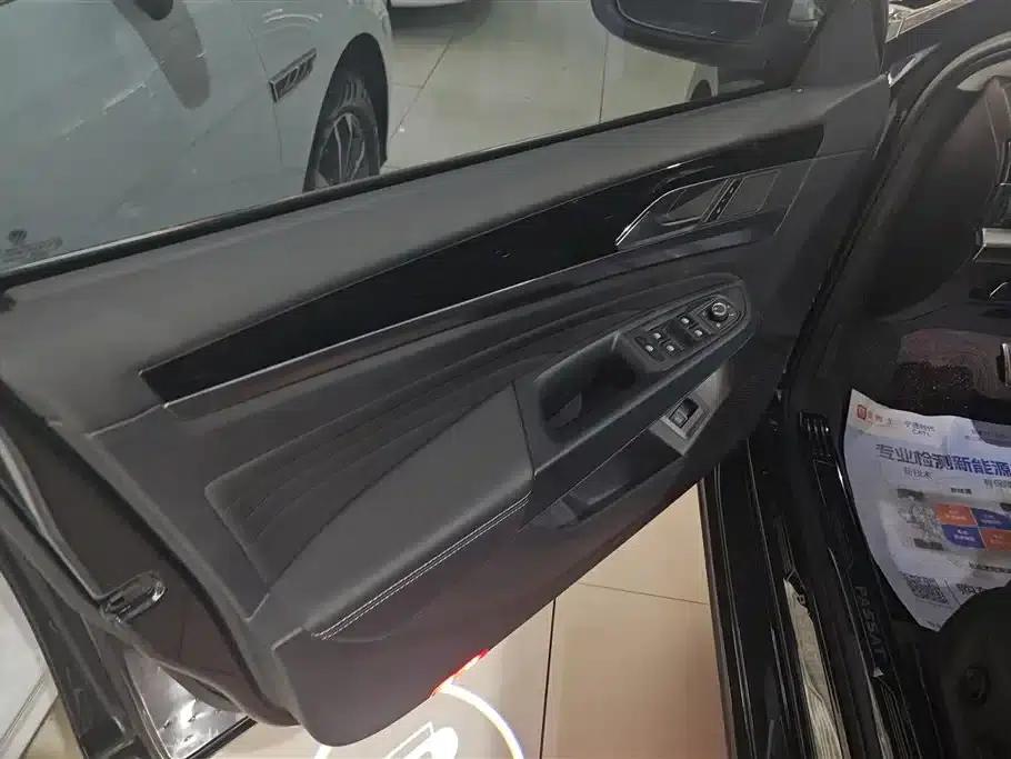 2023 Passat Facelift 330TSI Elite Edition — миниатюра 7