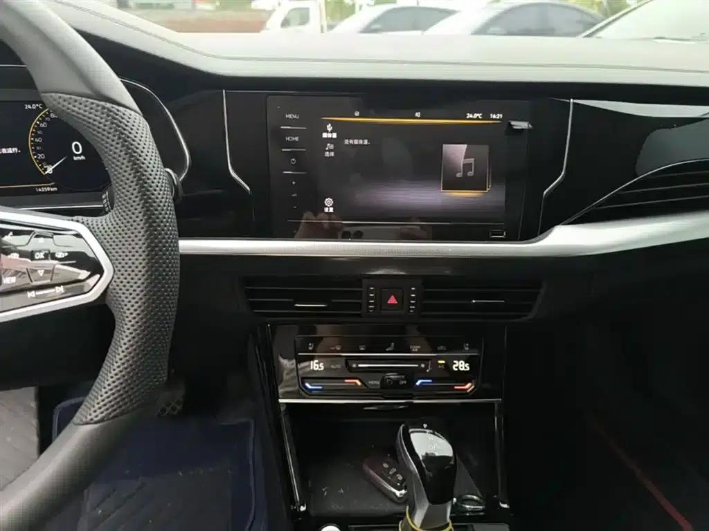 2024 Passat 330TSI Elite Edition — миниатюра 13