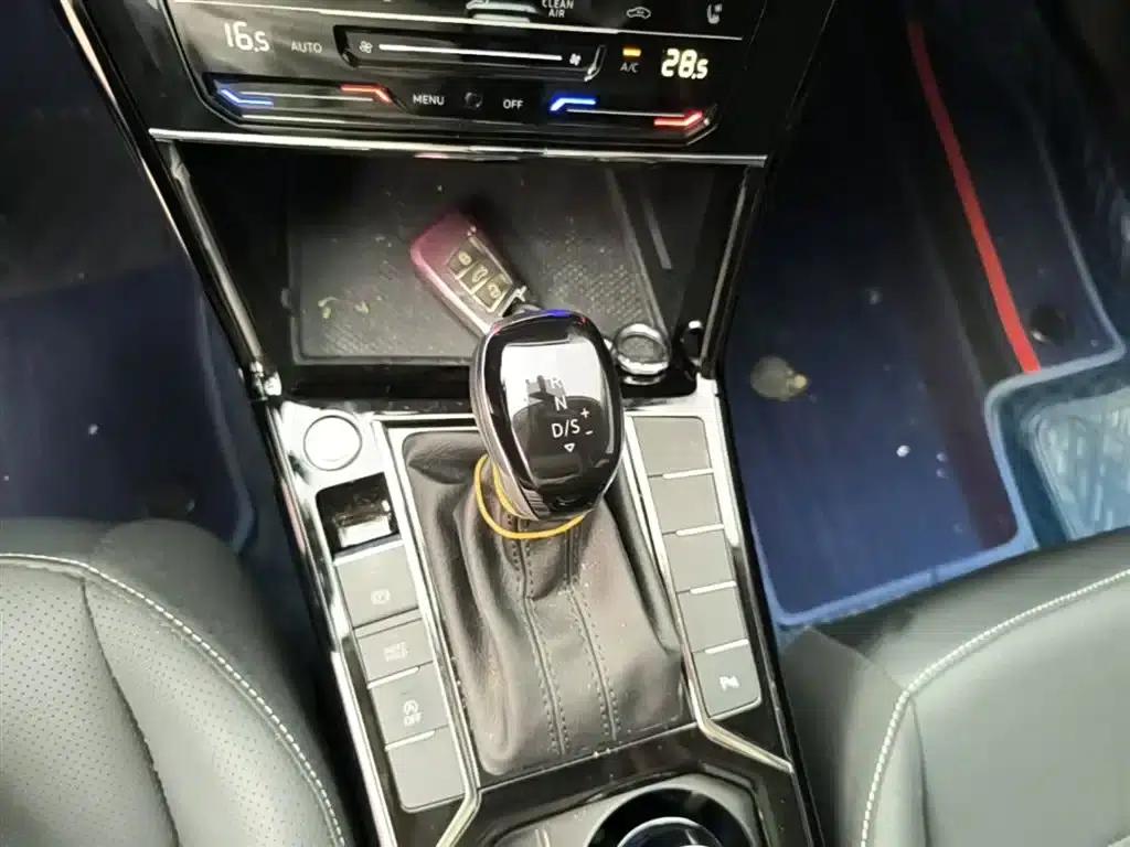 2024 Passat 330TSI Elite Edition — миниатюра 14