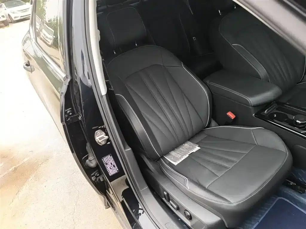 2024 Passat 330TSI Elite Edition — миниатюра 25