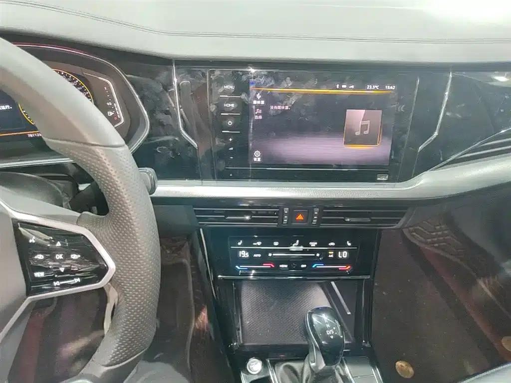 2023 Volkswagen Passat 330TSI Starry Sky Elite Edition — миниатюра 13