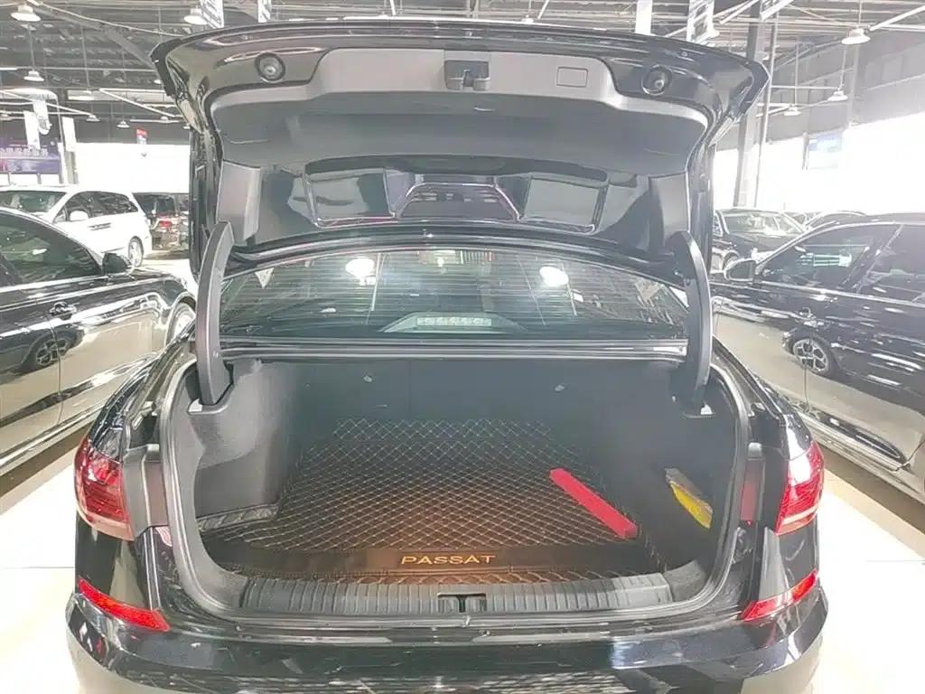 2023 Volkswagen Passat 330TSI Starry Sky Elite Edition — миниатюра 19