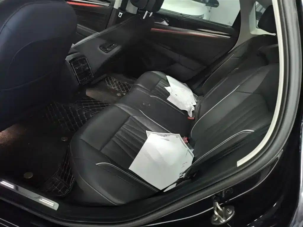 2023 Passat Facelift 330TSI Luxury Edition — миниатюра 17
