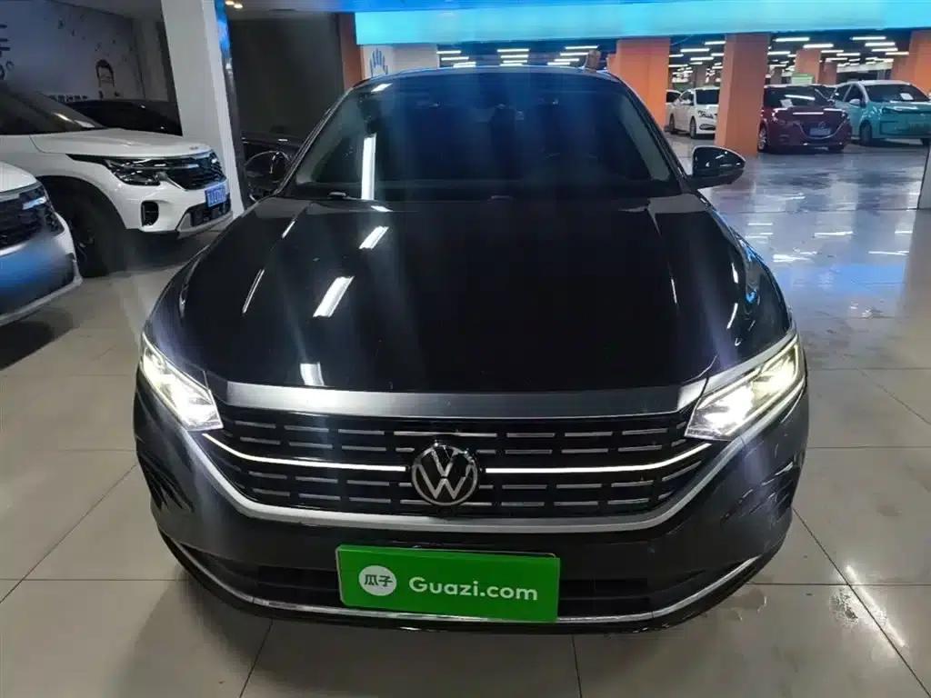 2023 Passat Facelift 330TSI Luxury Edition — миниатюра 3