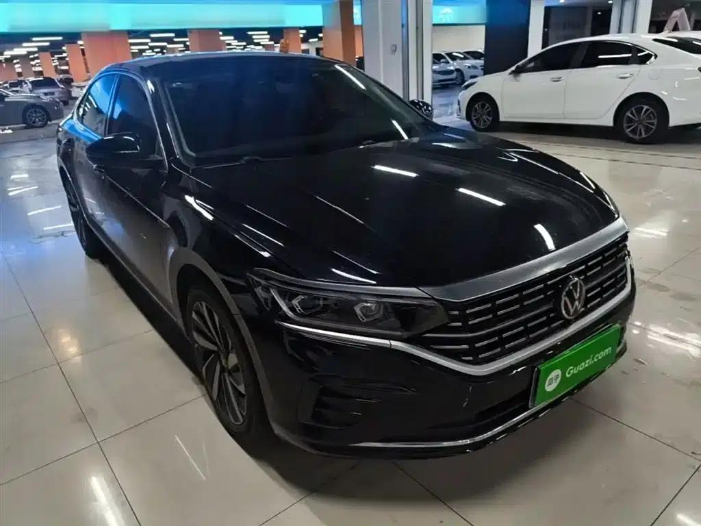 2023 Passat Facelift 330TSI Luxury Edition — миниатюра 4