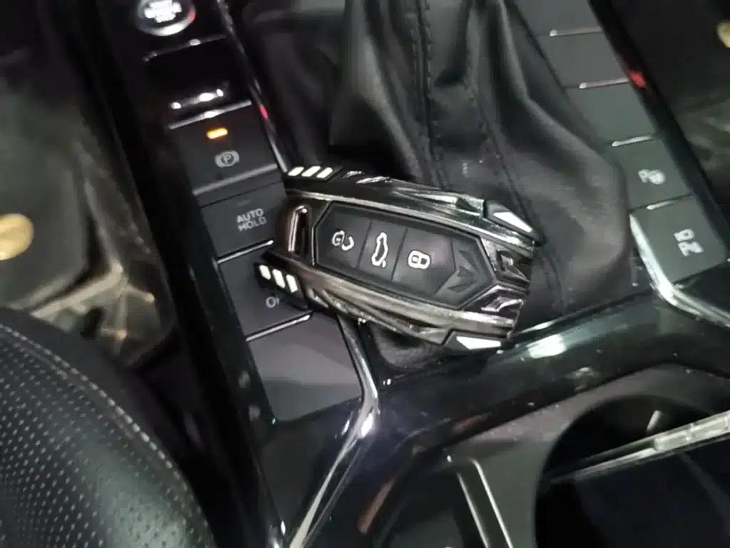 2023 Passat Facelift 330TSI Luxury Edition — миниатюра 9