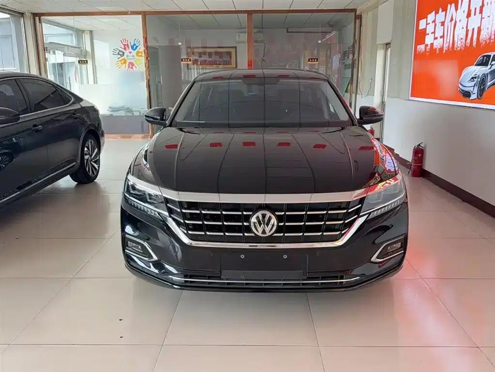 2019 Volkswagen Passat 330TSI Luxury Edition (China VI Emission Standard) — миниатюра 3