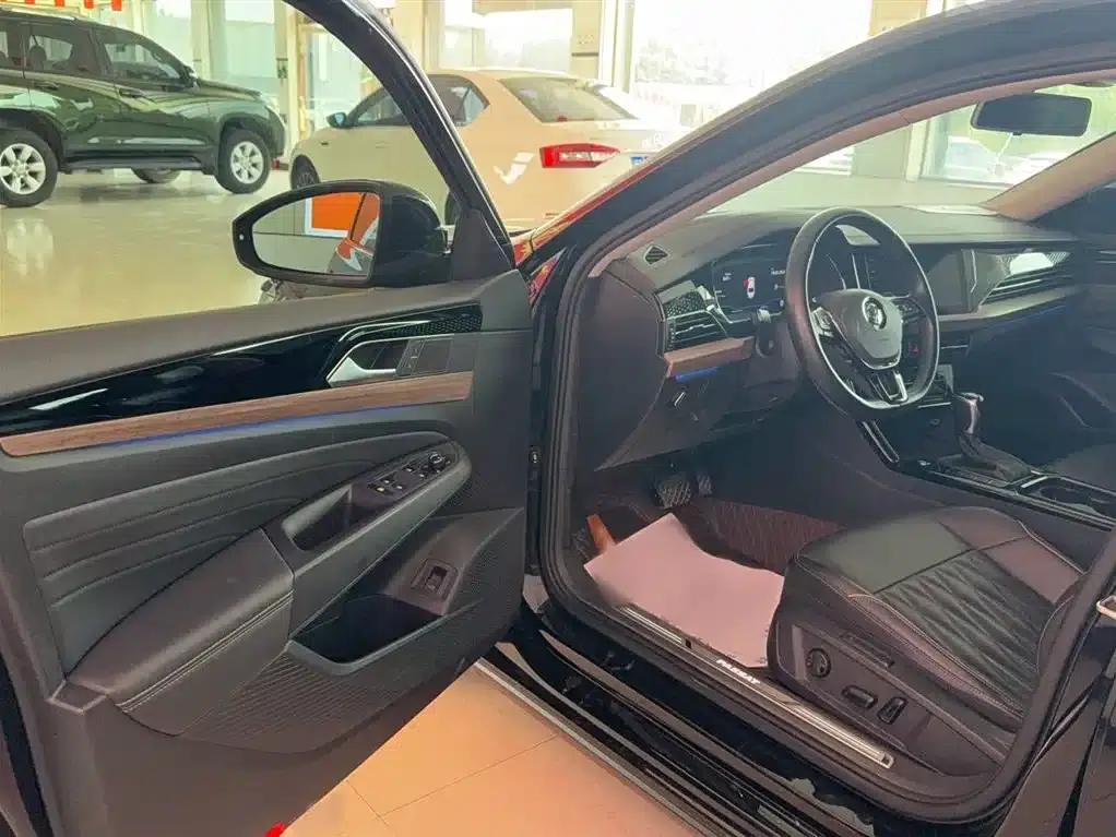 2019 Volkswagen Passat 330TSI Luxury Edition (China VI Emission Standard) — миниатюра 10