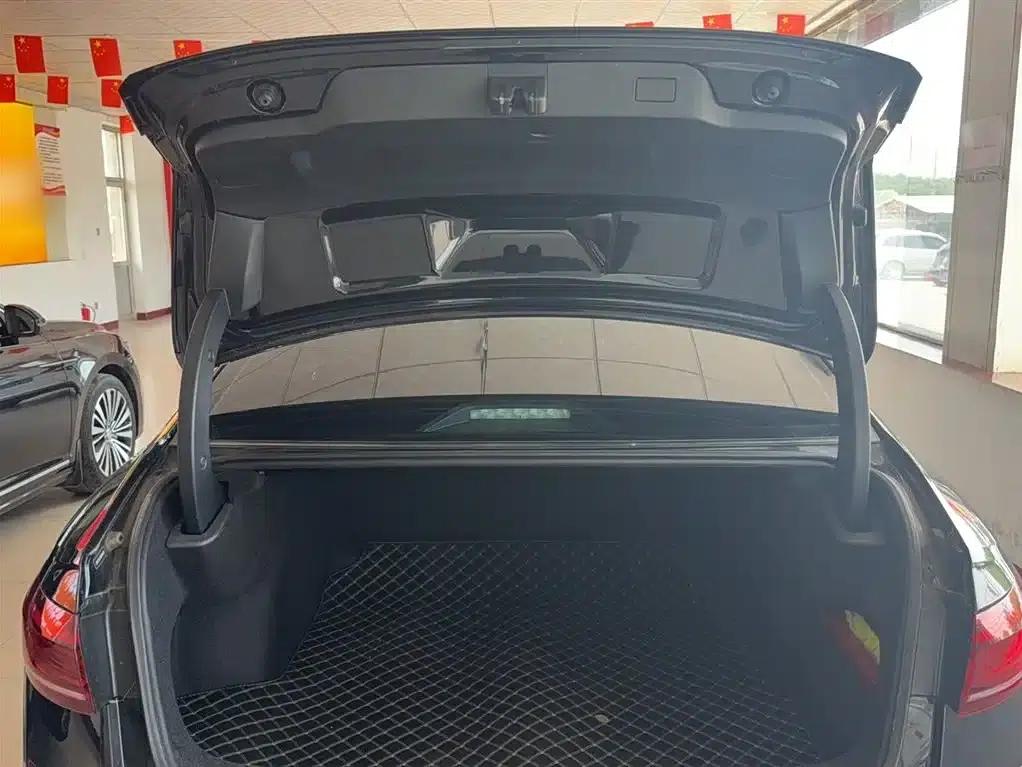 2023 Passat 330TSI Elite Edition — миниатюра 13