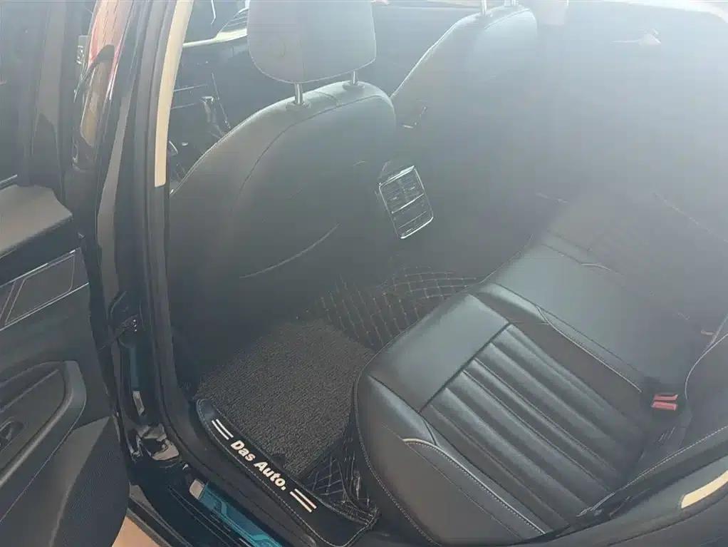 2023 Passat 330TSI Elite Edition — миниатюра 15